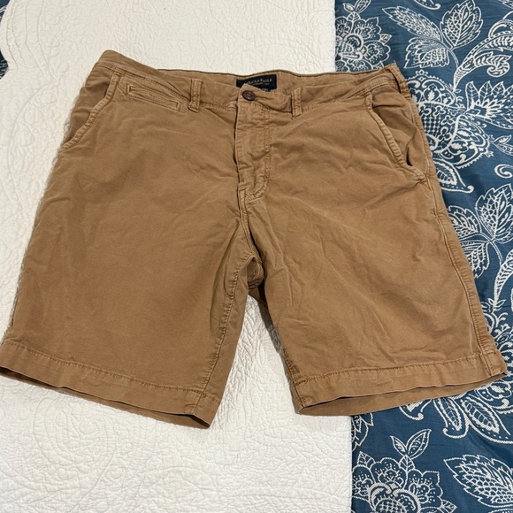 American Eagle Outfitters Tan Flat Front Shorts Size 33 - Picture 1 of 7